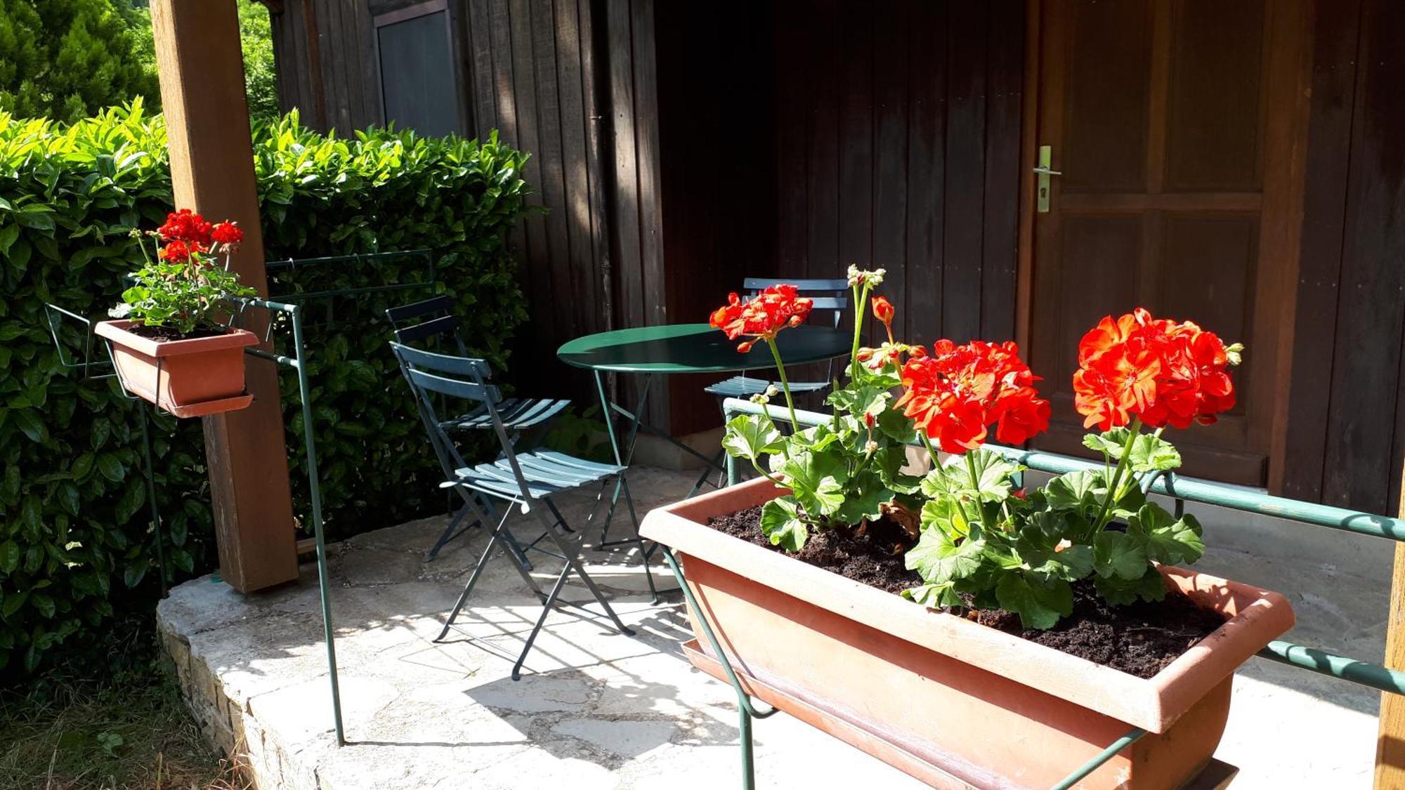 Les Chalets Du Roc Alzon Extérieur photo